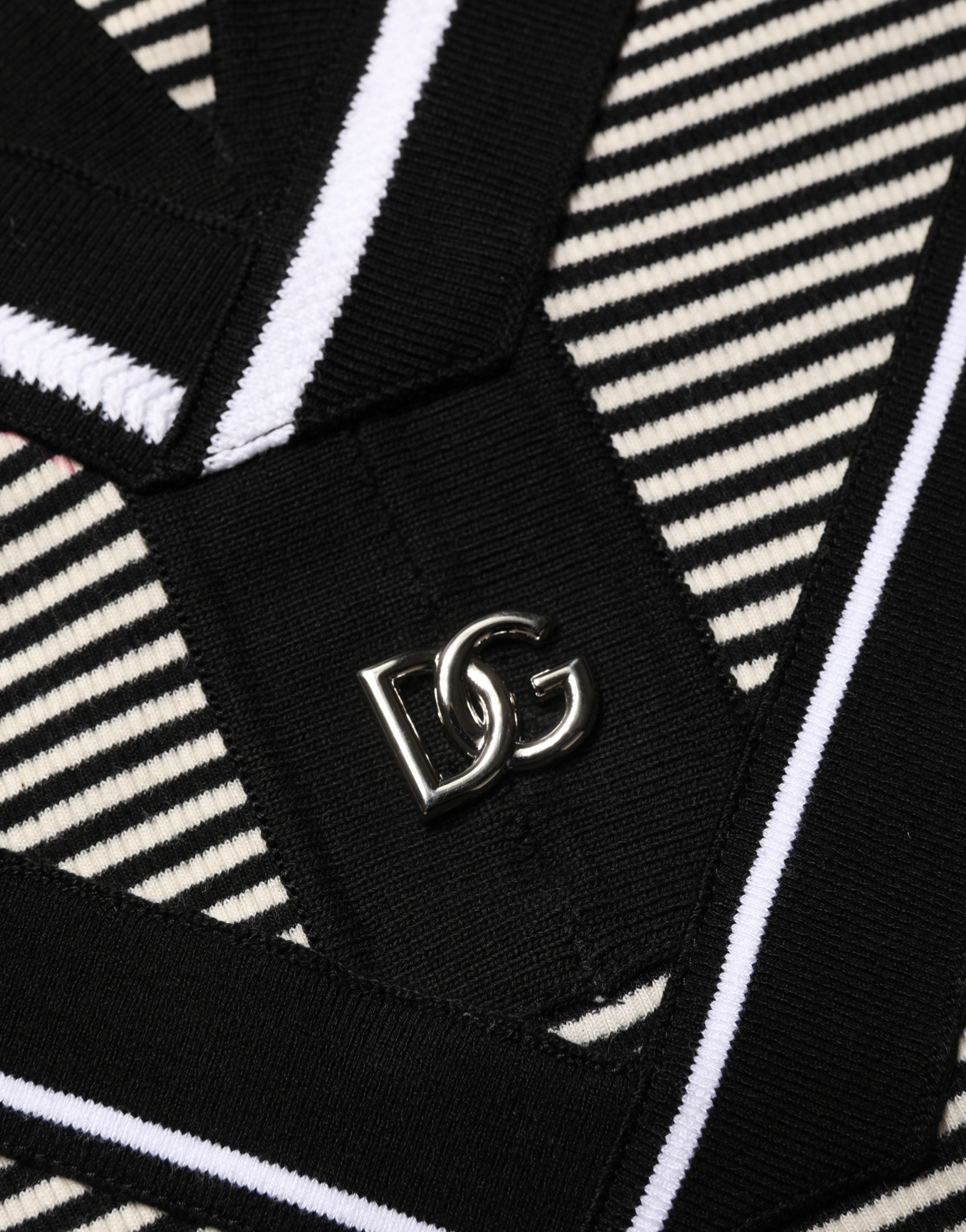 Black White Zigzag Pattern Cotton Men Polo T-shirt