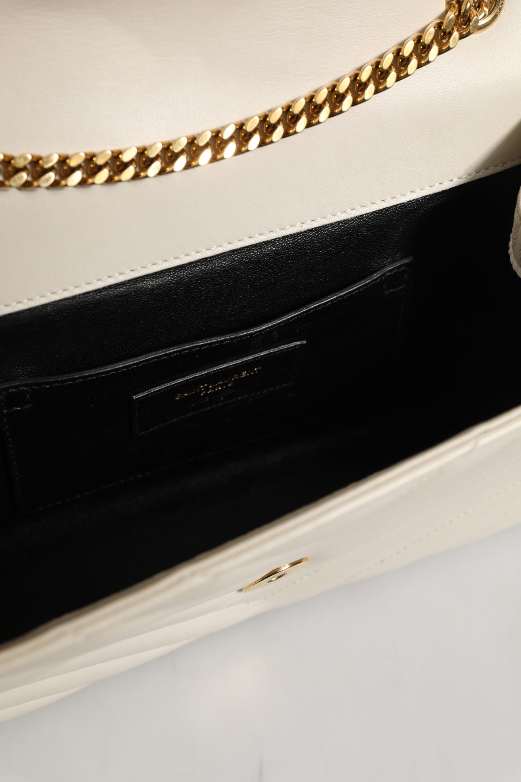 Envelope Triquilt Medium YSL Shoulder Bag