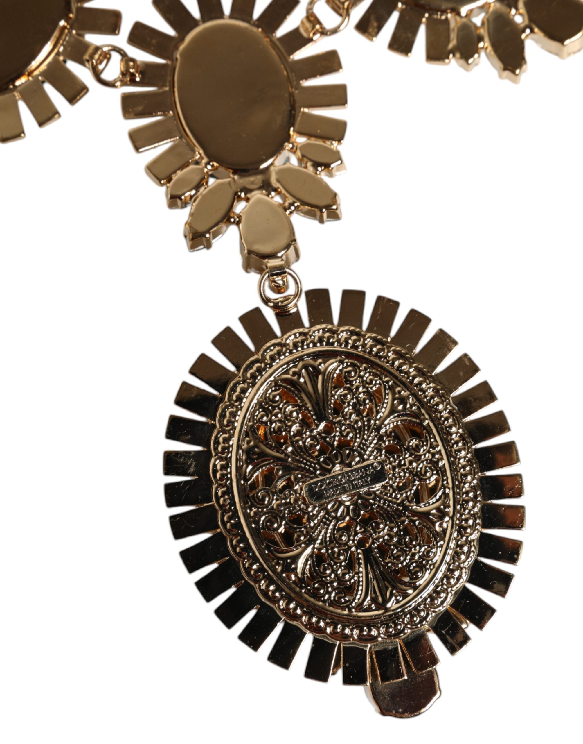 Gold Brass Pietre Oval Crystal Embellished Necklace