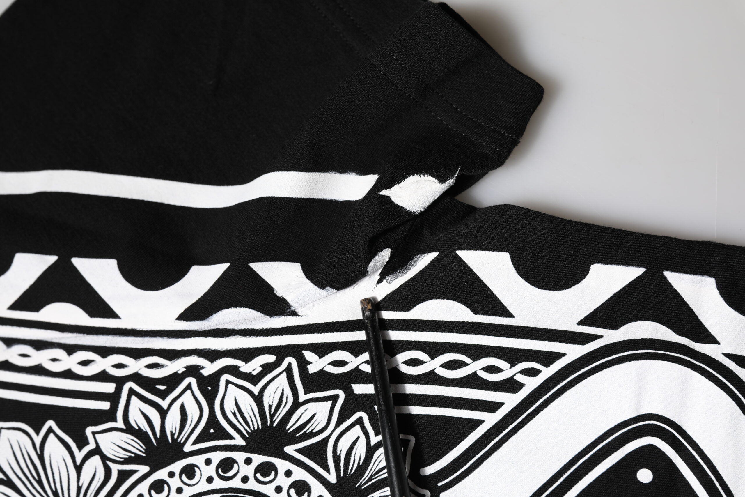 Black Bandana Print Cotton Crew Neck T-shirt