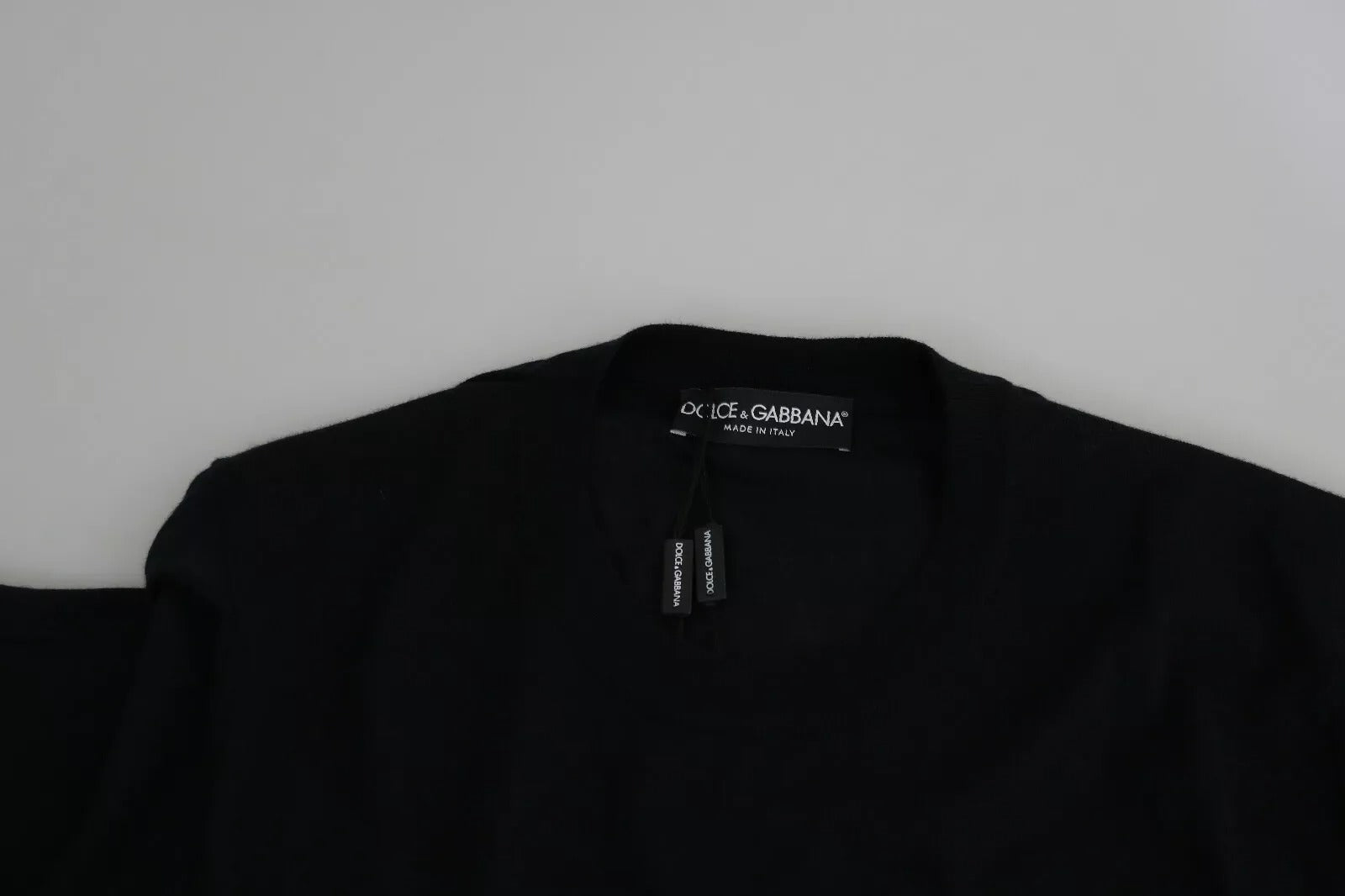 Black Cashmere Crewneck Pullover Sweater