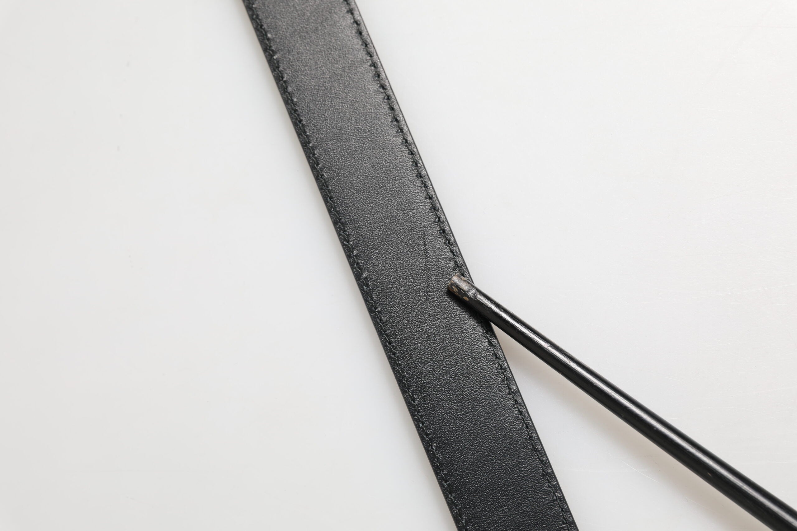 Black Textured Leather Silver Metal Buckle Men Belt