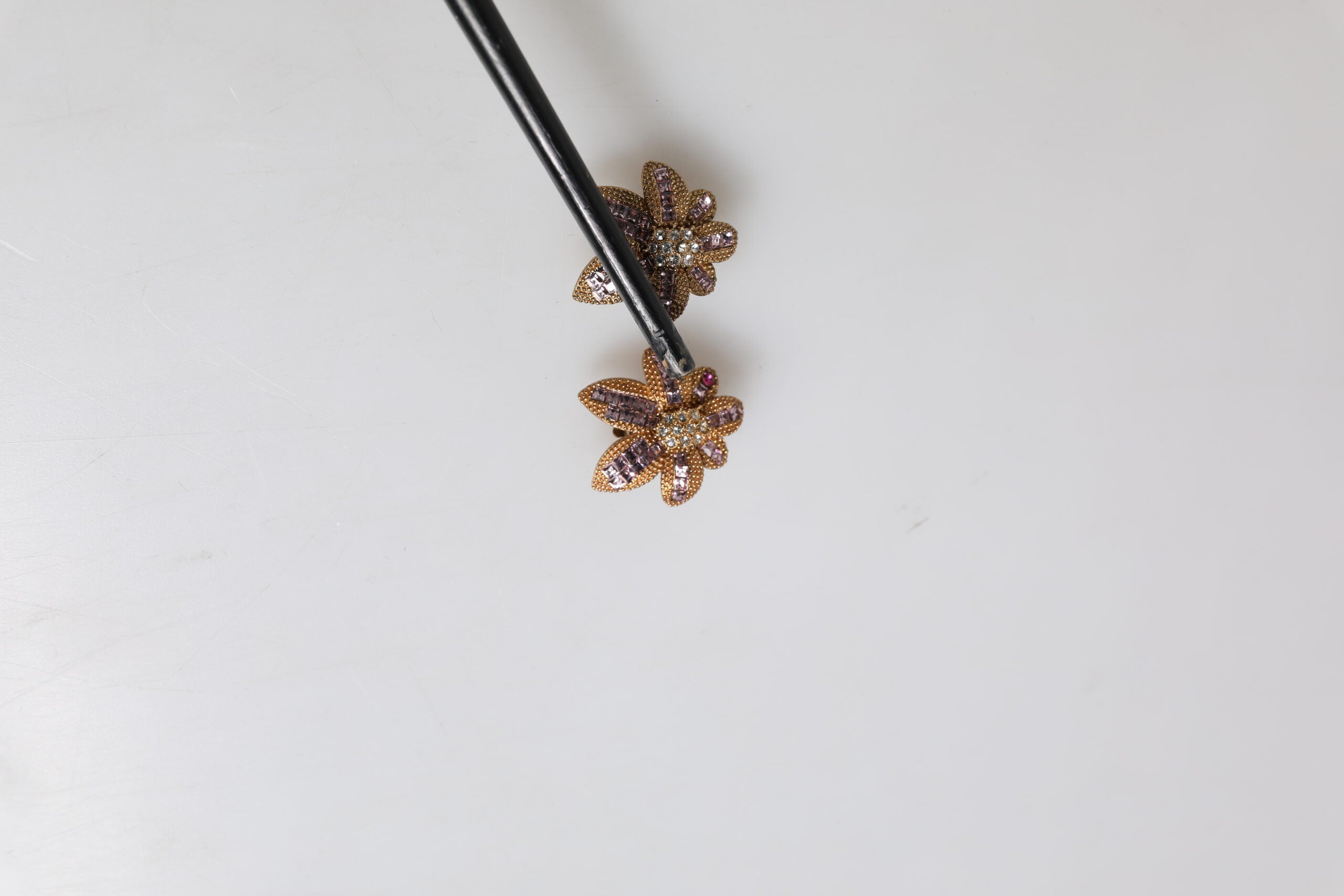 Gold Brass Purple Flower-Shaped Crystals Clip On Earrings