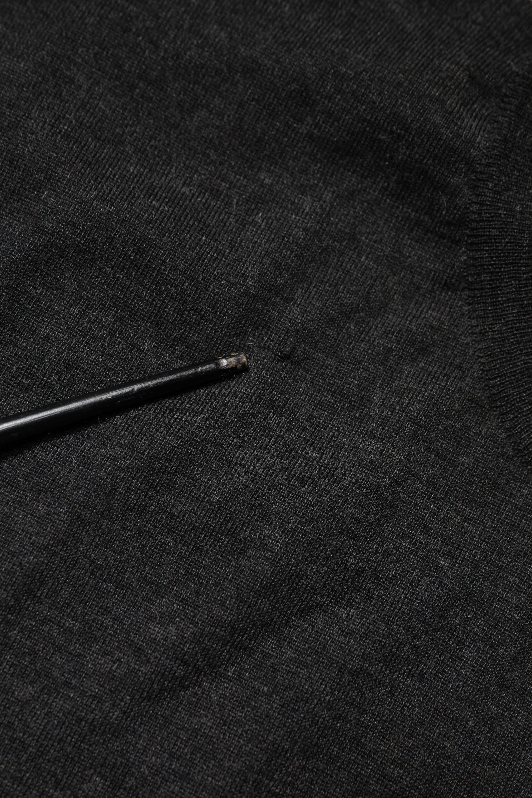 Gray Long Sleeve Crew Neck Pullover Sweater